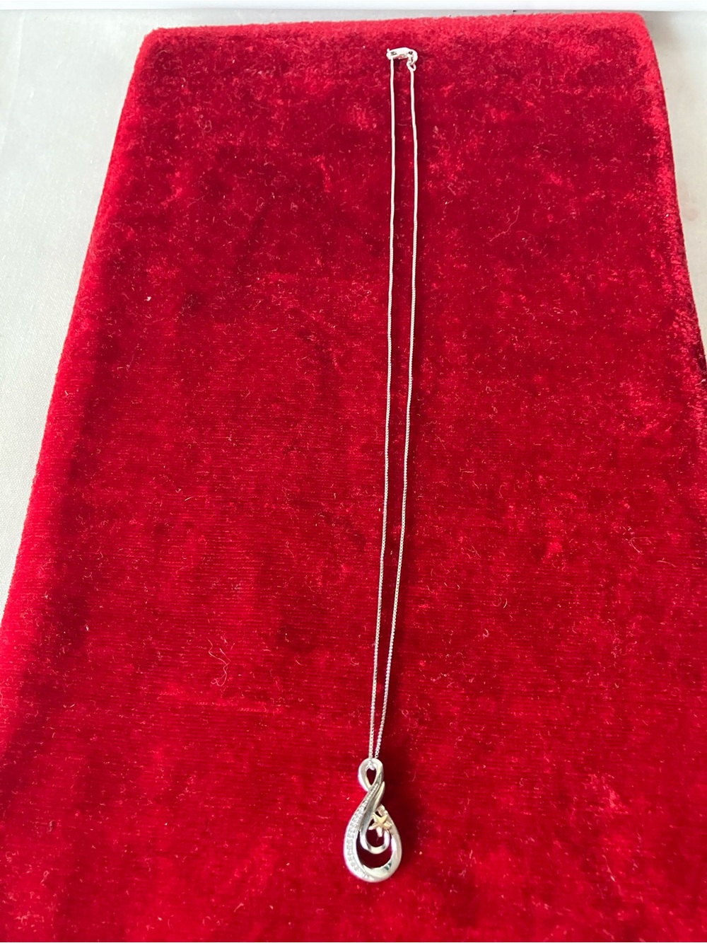 Enchanted Disney Tinker Bell 925 Silver 10K Yellow Gold Diamond Star Necklace.
